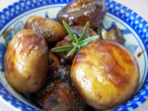 Glazed Rosemary Honey Mushrooms Recipe - Food.com