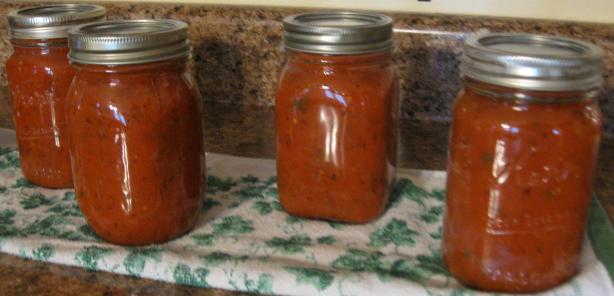 Customer's Menu Oct 13, · Delicious home-canned pizza sauce takes you one step closer to quick, affordable and healthy homemade pizzas. For a pizza base, you can buy a ready-made one at the store, or, make pizza dough for pennies in your bread newsubsteam.mle: Italian.
